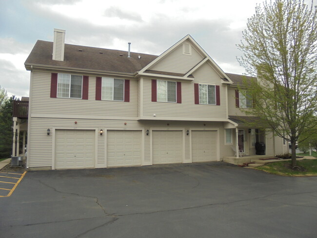 Building Photo - 615 Windsor Dr
