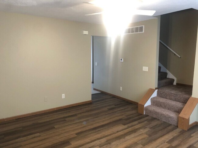 living room - 224 Crossing Dr