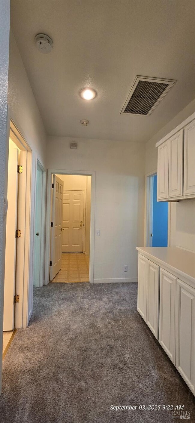 Building Photo - 3288 Ascot Ct