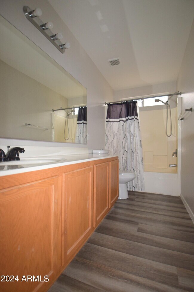 Building Photo - 2797 E Mineral Park Rd