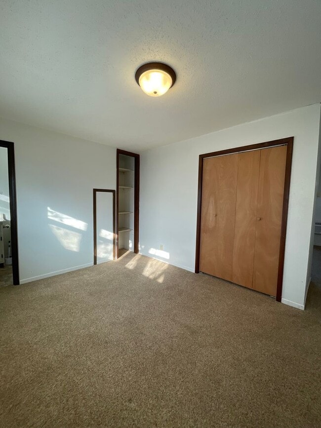 Building Photo - 1119 Market St