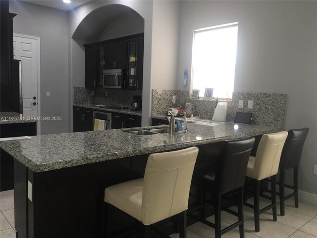 Building Photo - 3320 NW 84th Way