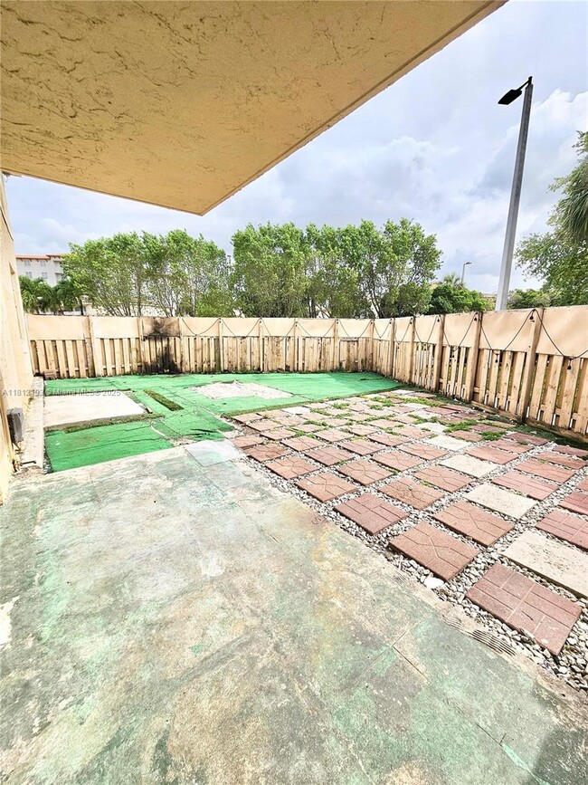 Building Photo - 4250 NW 79th Ave