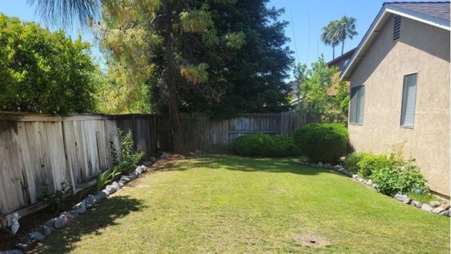 Building Photo - 369 Limerick Way