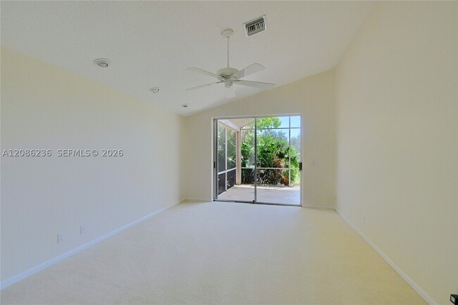 Building Photo - 11622 Creekside Dr
