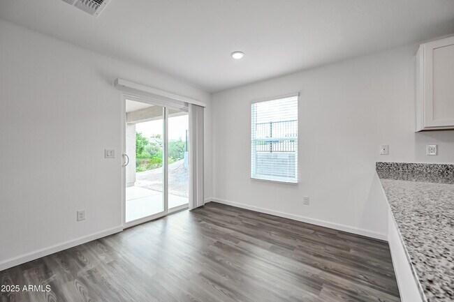 Building Photo - 1845 Yance Dr