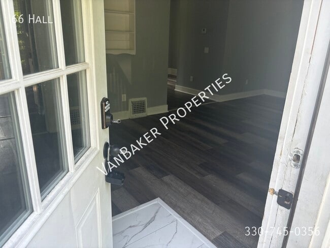 Building Photo - 66 Hall-