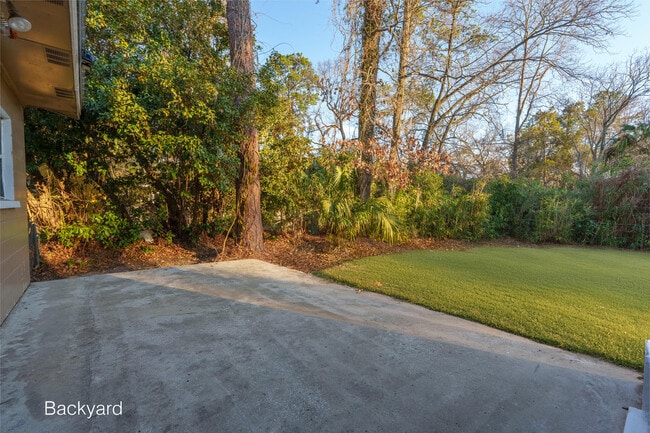 Building Photo - 3515 NW 8th Ave