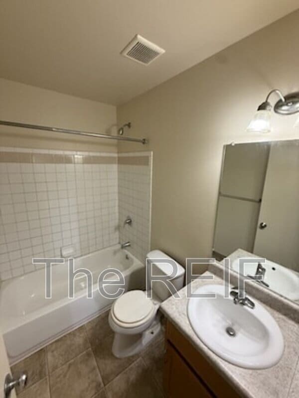 Building Photo - 1526 Garland St