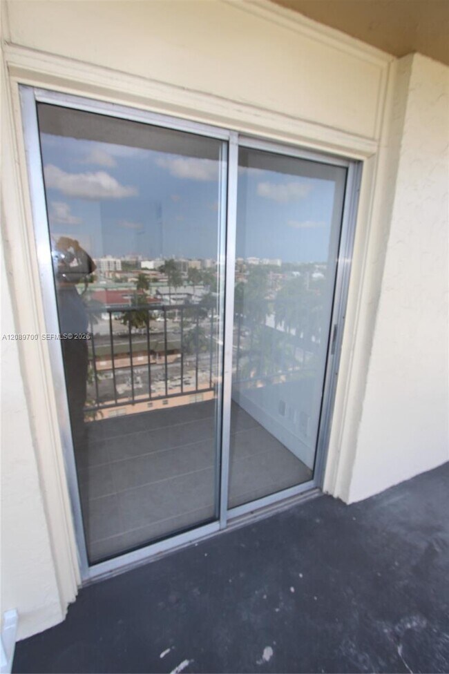 Building Photo - 4550 NW 9th St