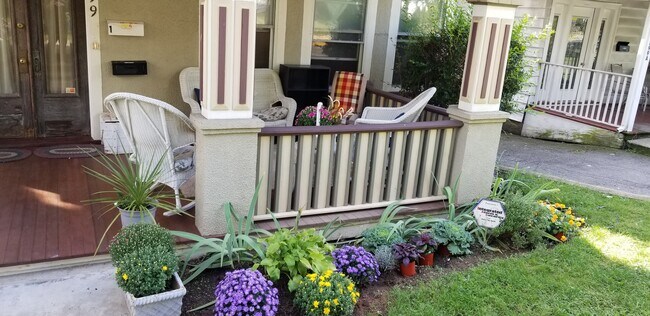 Primary Photo - 299 Orange Rd