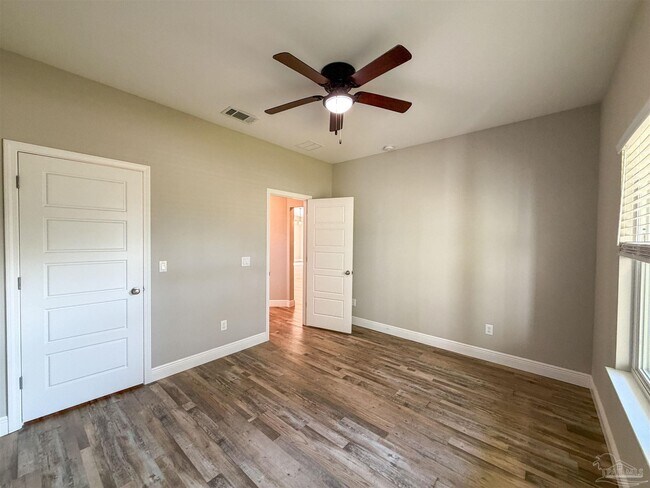 Building Photo - 1608 Toni St