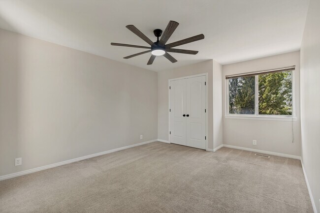 Building Photo - 11390 Mariposa Way