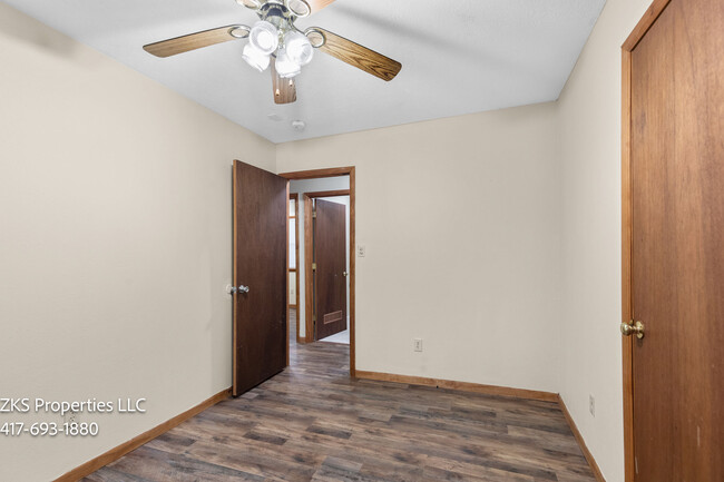 Bedroom 3 - 2224 W Bodeb St