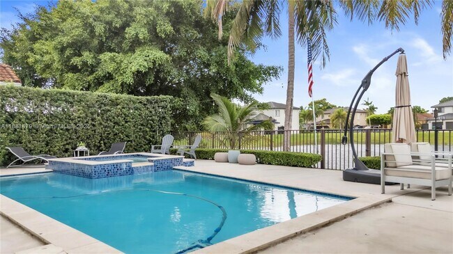 Building Photo - 3366 SW 152nd Pl