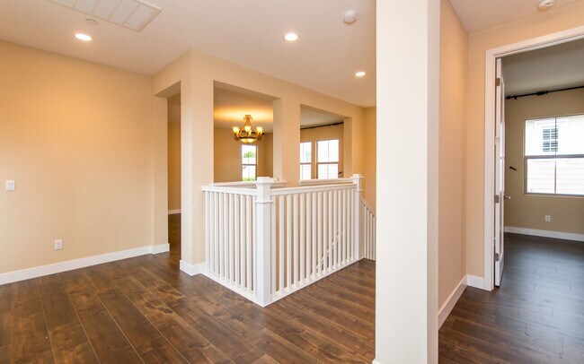 Building Photo - Spacious Home in Great Olde Carlsbad Locat...