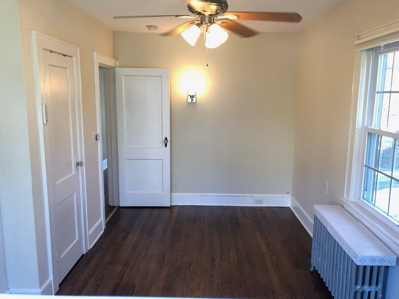 Second bedroom with ceiling fan - 48 Gordon Ave