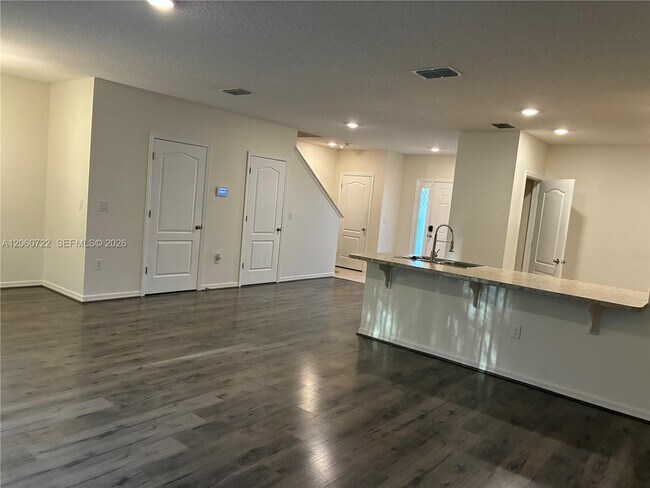 Building Photo - 1612 Primo Ct