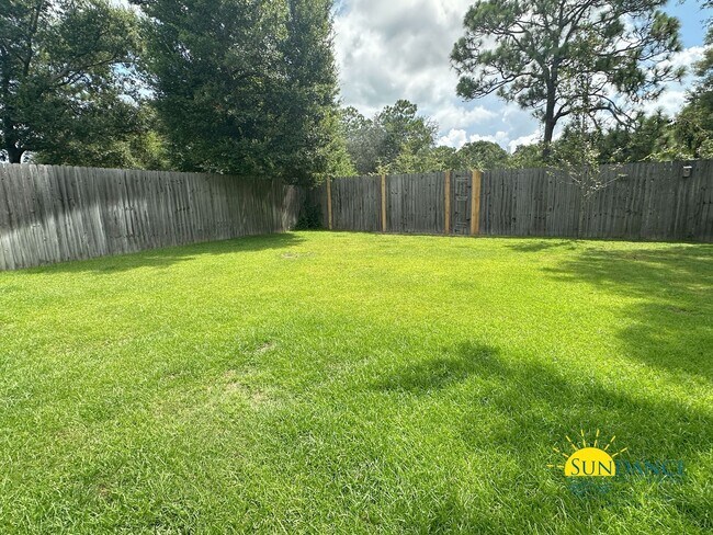 Building Photo - 8442 Holley Hills Cir