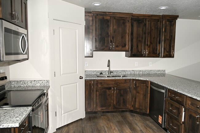 Building Photo - 2814 W 450 N