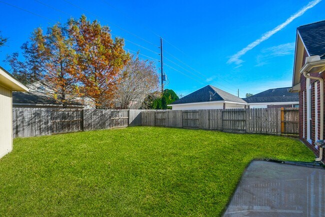 Building Photo - 4323 Magnolia Ln