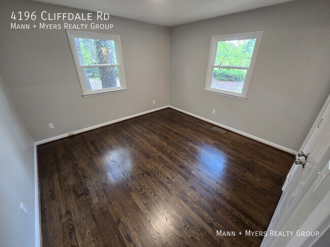 Building Photo - 4196 Cliffdale Rd
