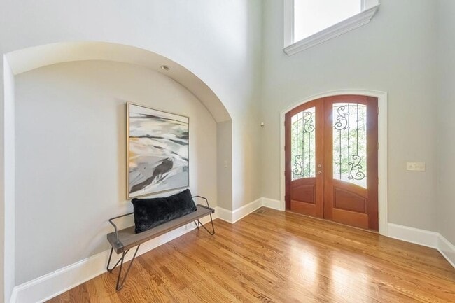 Building Photo - 11180 W Rd