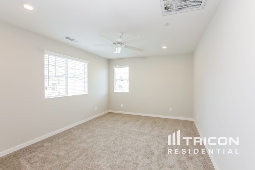 Building Photo - 28223 Luther Dr