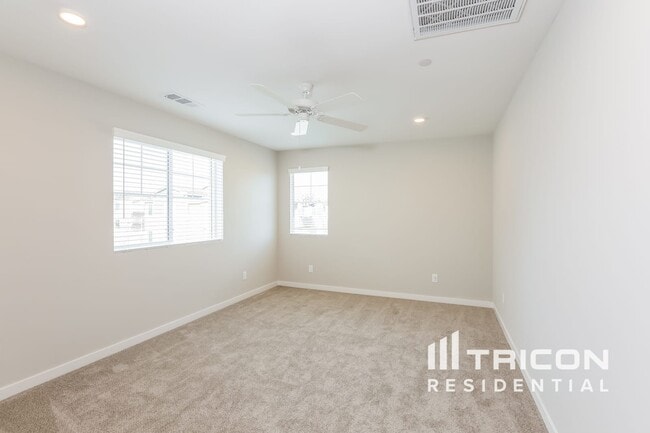 Building Photo - 28189 Cookhouse Ln