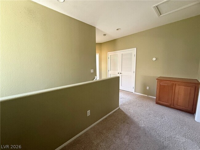 Building Photo - 673 Taliput Palm Pl