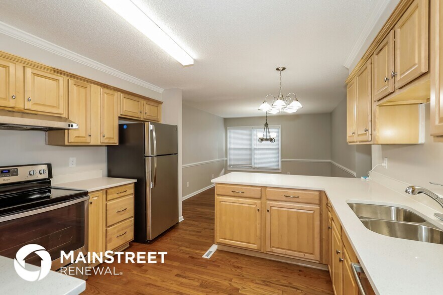 Building Photo - 10900 Flat Iron Rd