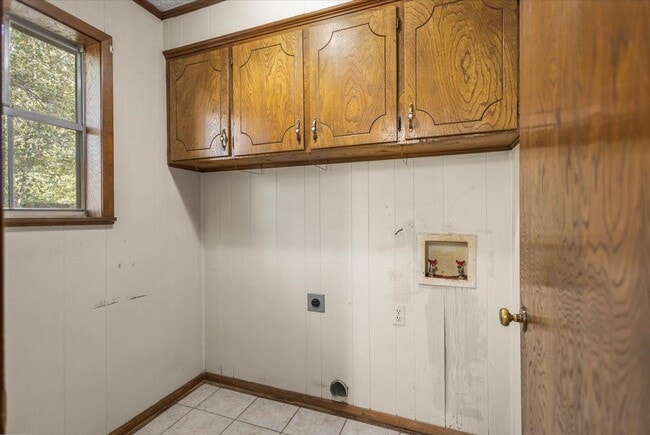 Building Photo - 914 Joel Dr