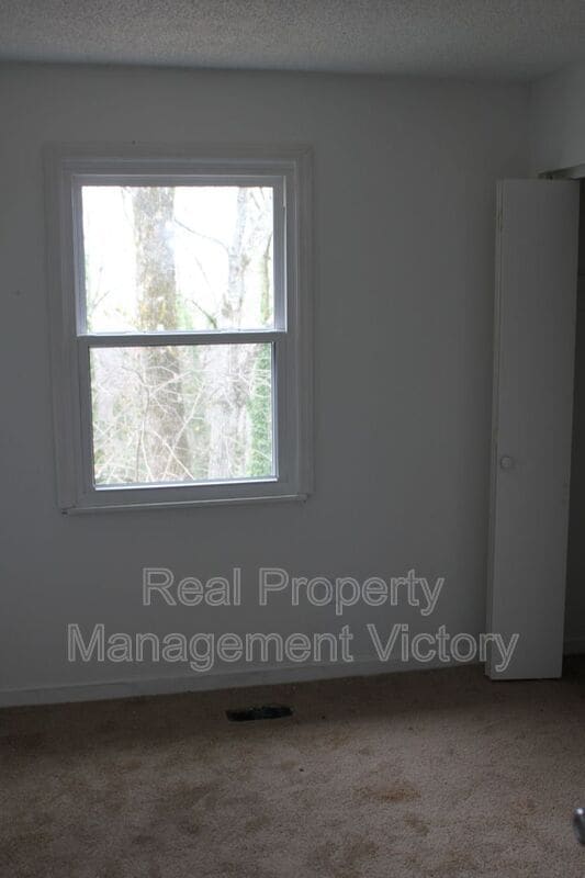 Building Photo - 8324 12th Ave S