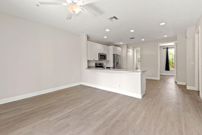 Building Photo - 109 Osceola Ln