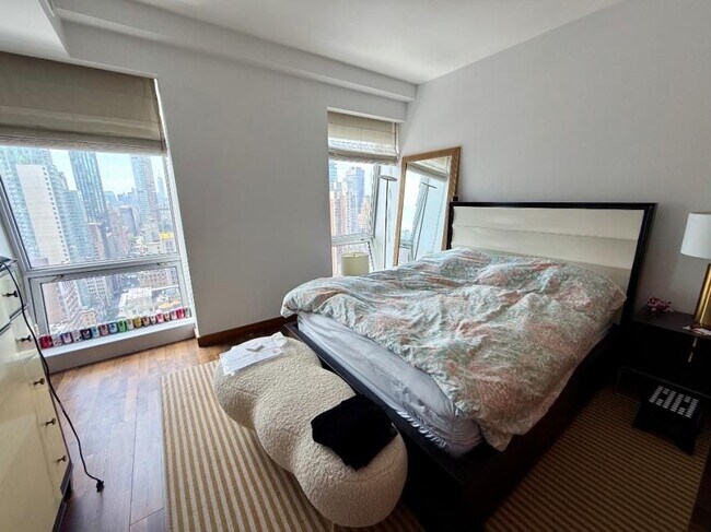 Building Photo - 1 bedroom in New York NY 10018