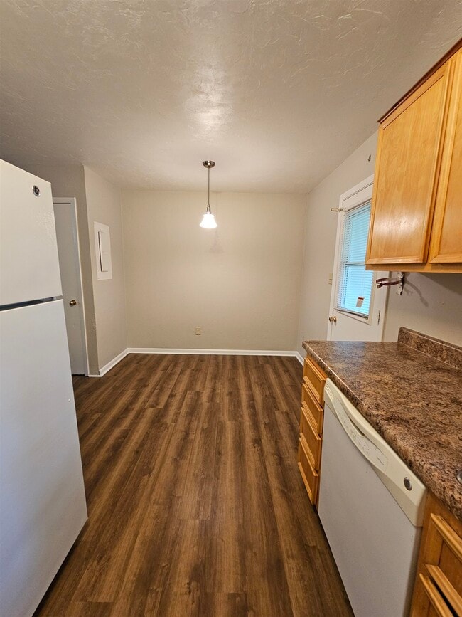 Building Photo - 2985 Woodrich Dr