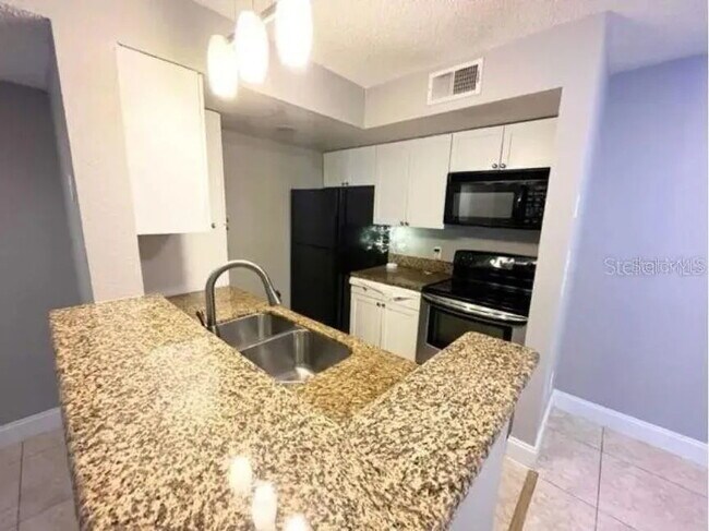 Building Photo - 2-Bed, 2-Bath in the Heart of Orlando
