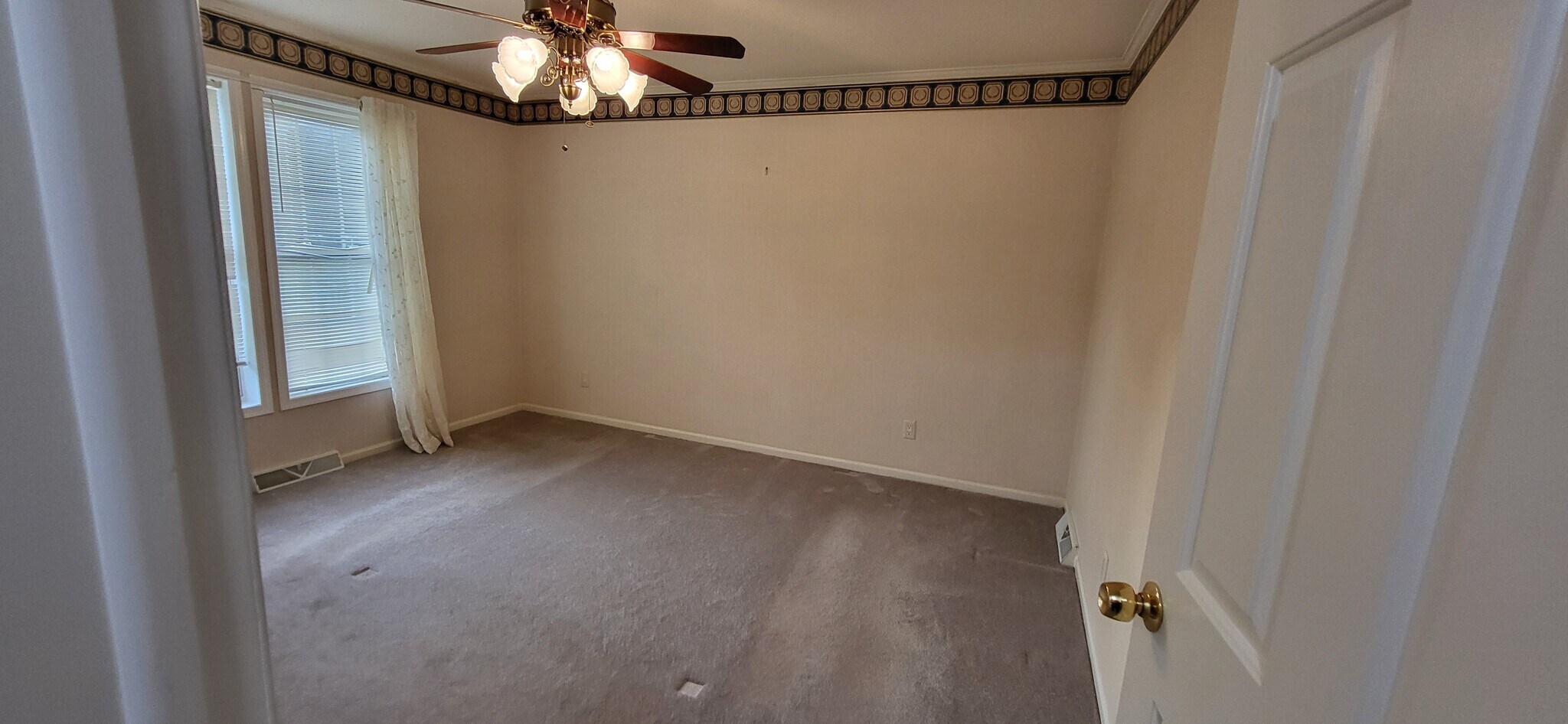 Building Photo - 338 Hicks Farm Rd