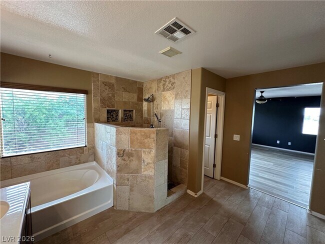 Building Photo - 6904 Caspian Tern St