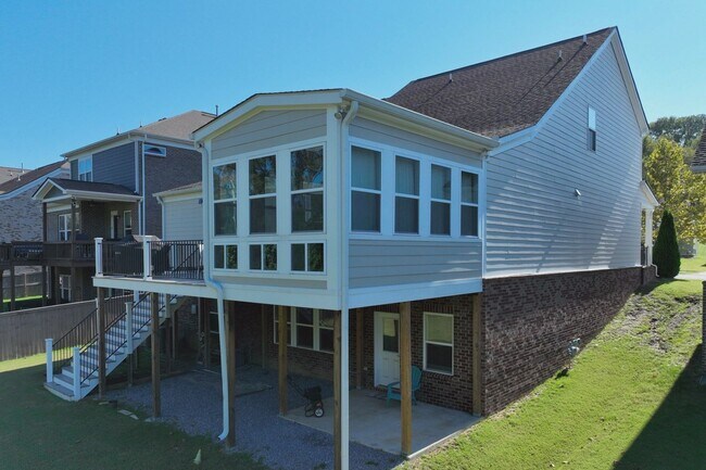 Building Photo - **EXECUTIVE HOME IN WILLIAMSON COUNTY WITH RARE WALK-OUT BASEMENT AND TONS OF STORAGE**