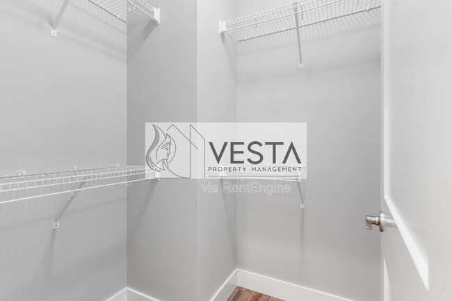 Building Photo - 12 Riddle Rd