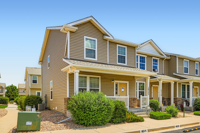 Primary Photo - Fountain Townhome