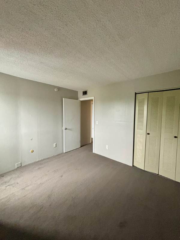Building Photo - 1400 Millersport Hwy