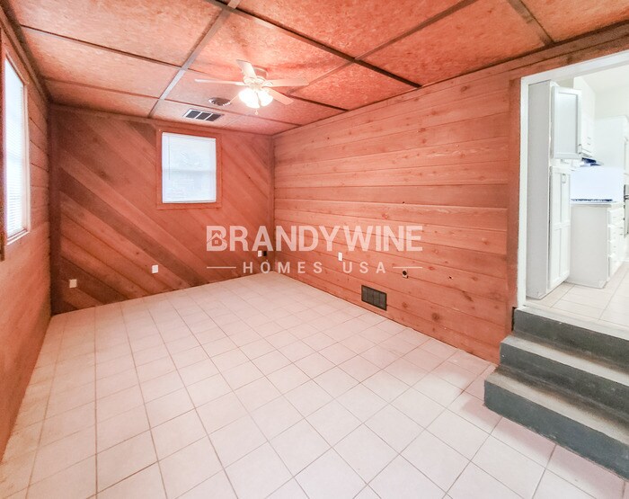 Building Photo - 3035 Christine Rd