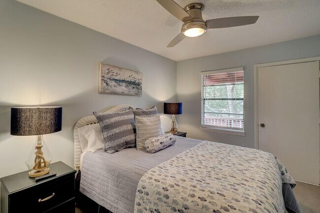 Building Photo - 400 William Hilton Pkwy