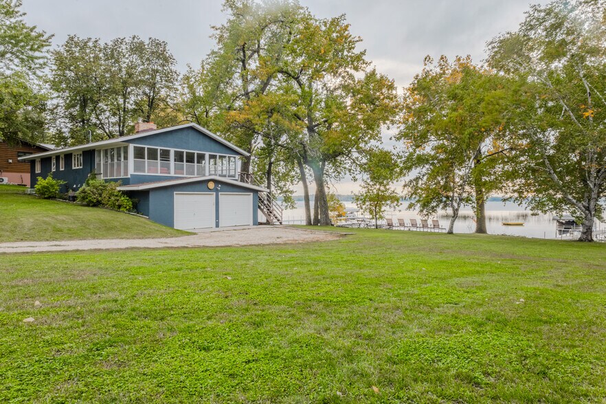 Building Photo - 6806 Sunset Strip NW