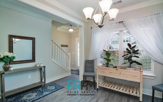 Building Photo - 826 Stonebriar St