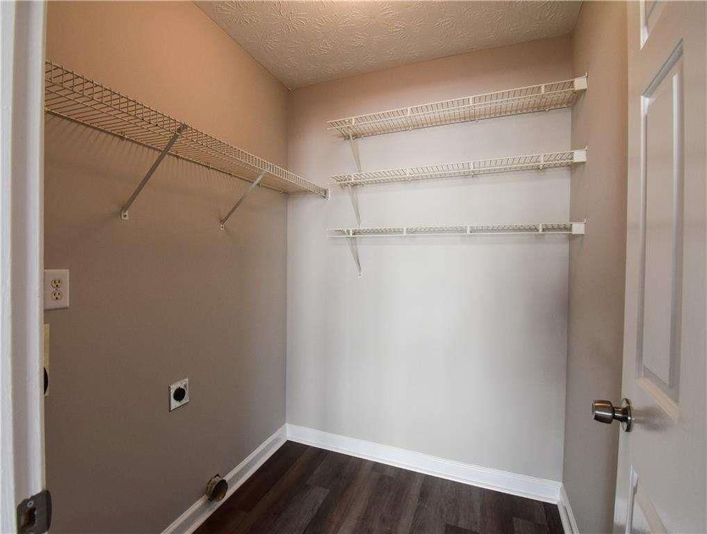 Building Photo - 6105 Back Bay Cir