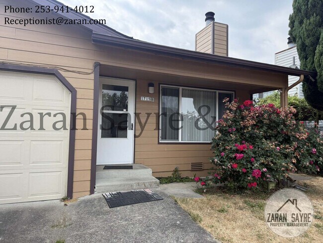 Building Photo - 203