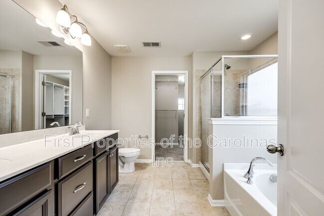Building Photo - 3000 Sewee Ln